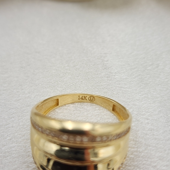 Solid 14k Gold Big Dome Ring - Cubic Zirconia Ring - Picture 3 of 6